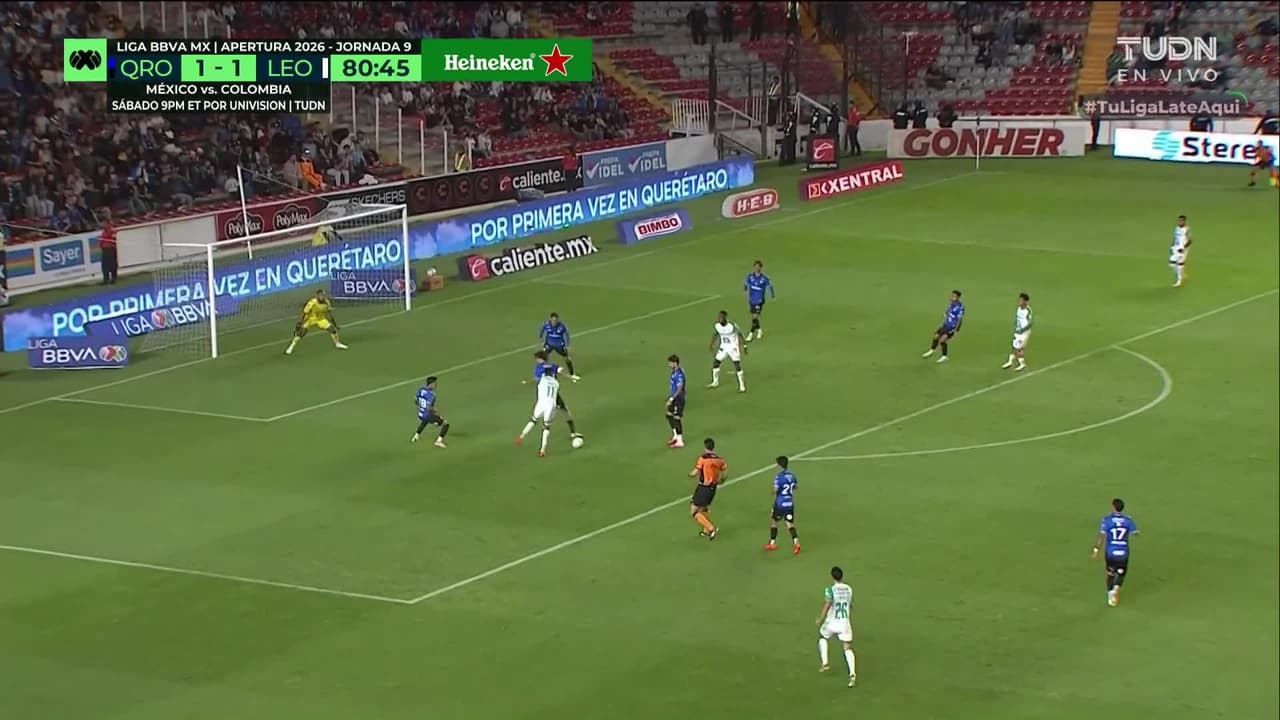 ¡TIRO ATAJADO! disparo por Jesús Lara.