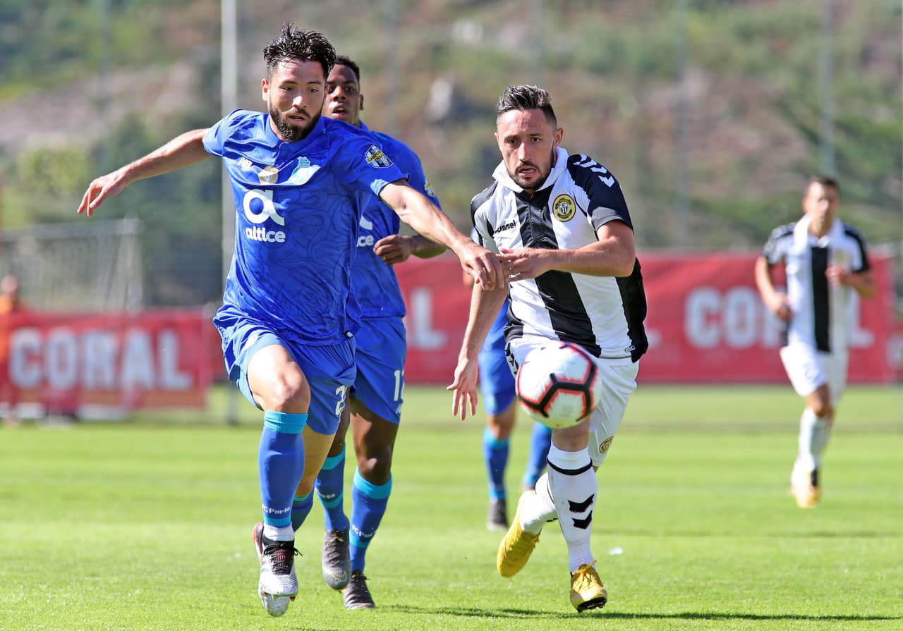 Port derrotó de visitante 4-0 a Nacional en la Jornada 33 de la Liga de Portugal, en la que sube al primer lugar a la espera del resultado de Benfica. El mexicano Jesús Corona anotó el tercer gol y Héctor Herrera no jugó.