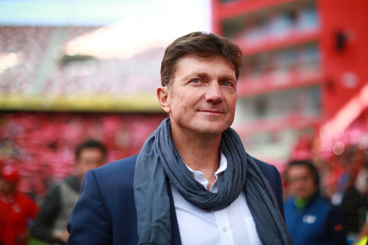 Si bien obtuvo su certificado de entrenador en 2002, Cristante se caracteriza por su capacidad motivadora y de estrategia, a tal punto que ha dado charlas para empresas fuera de los equipos que dirige.