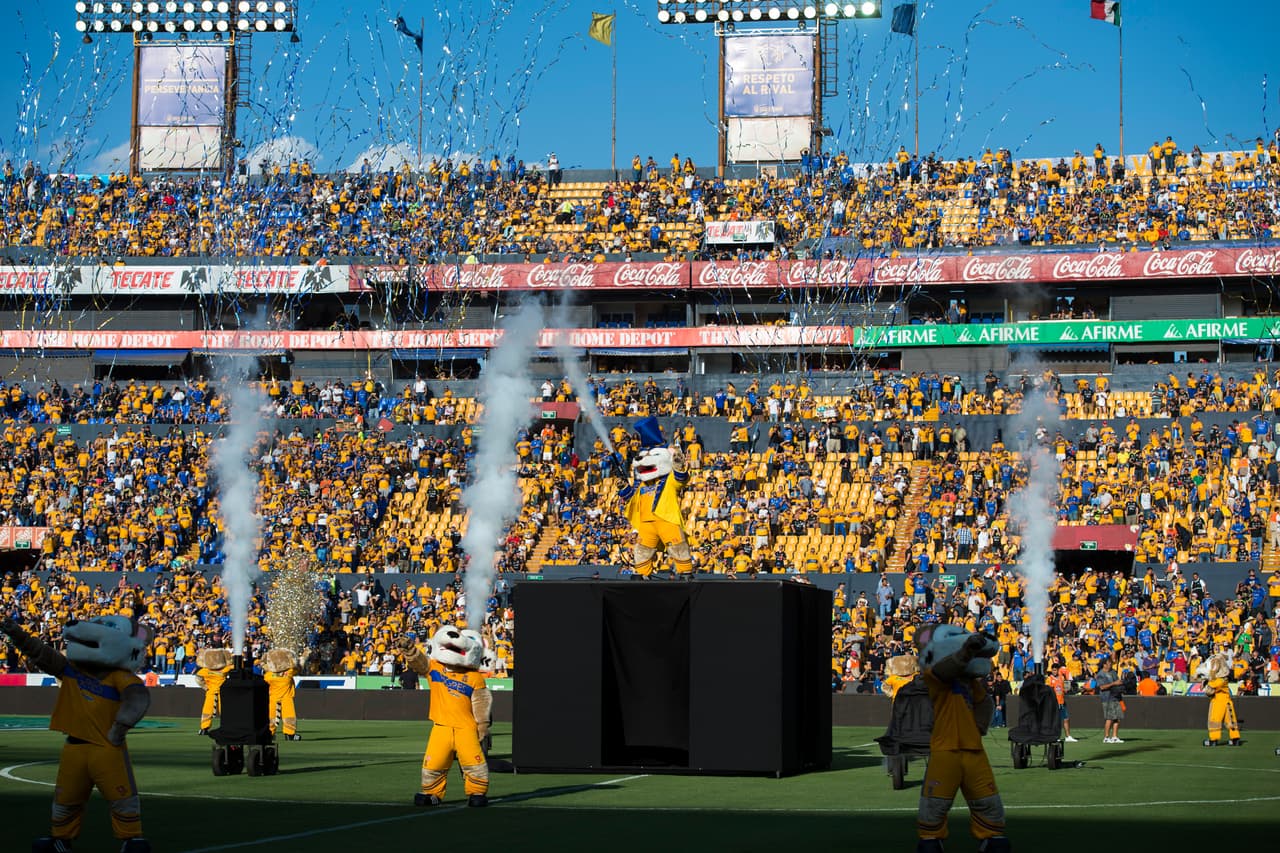 Estadio Universitario: 41,269 espectadores.