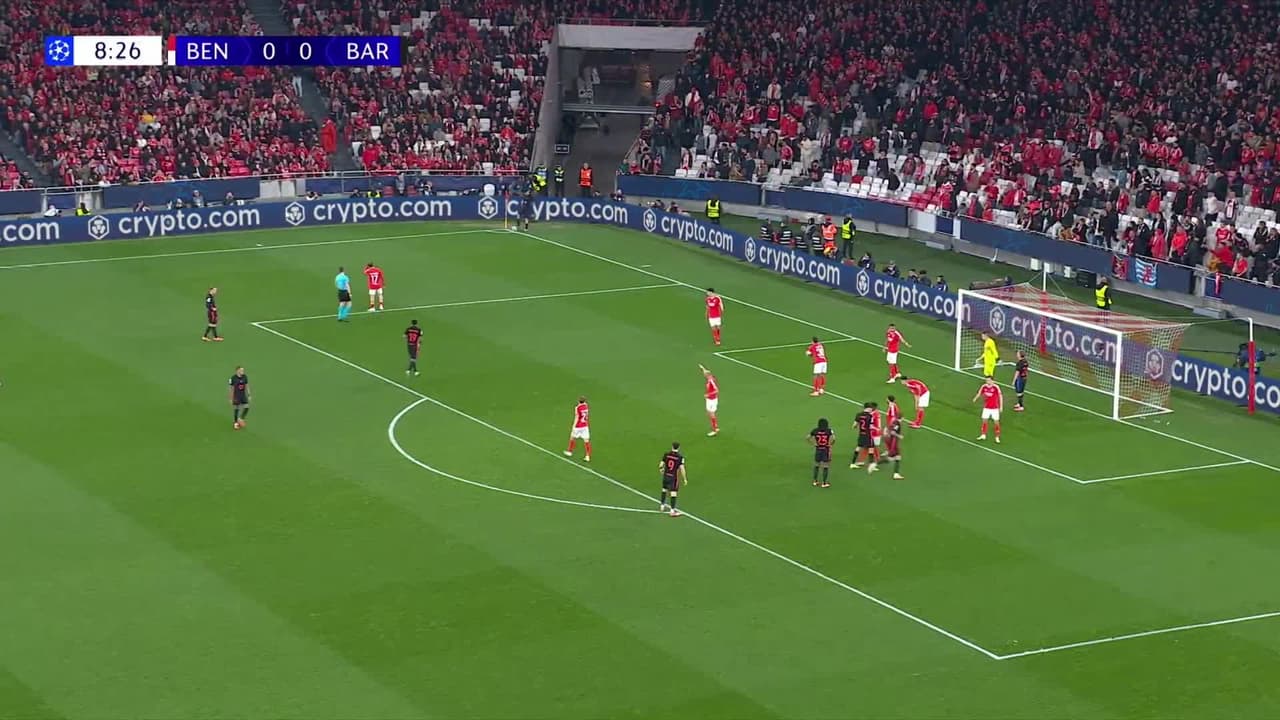 ¡TIRO ATAJADO! disparo por Pau Cubarsí.