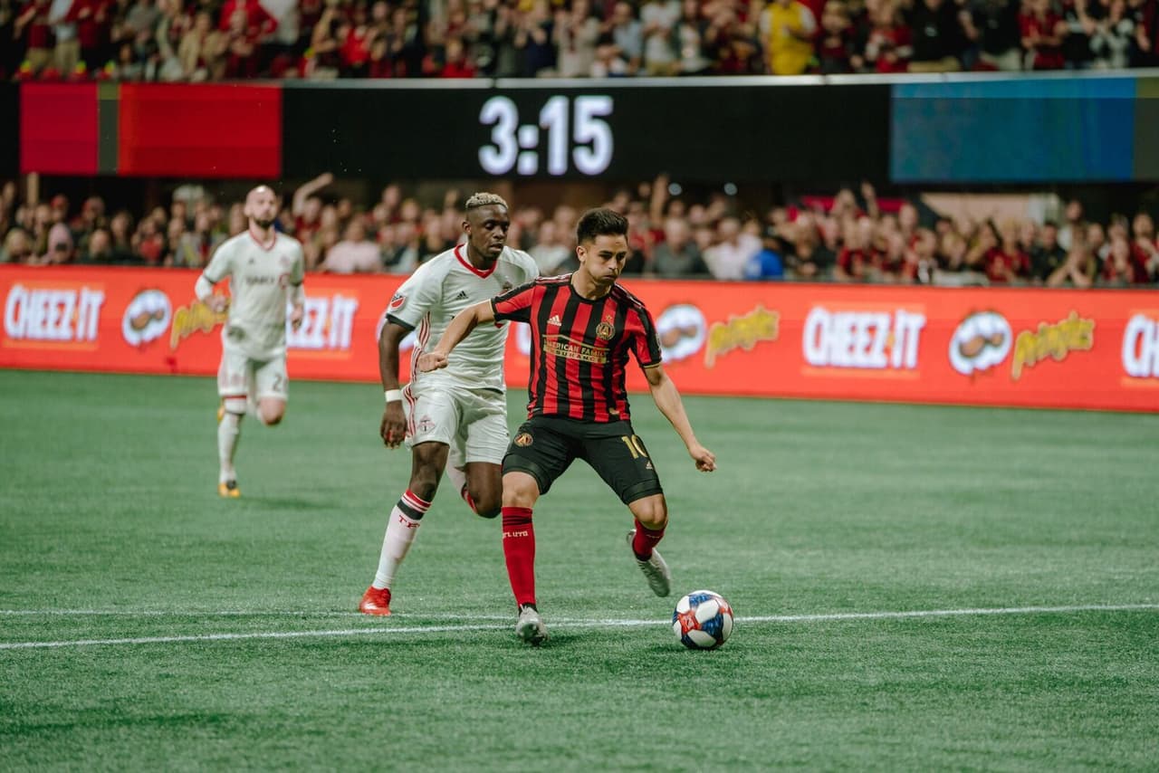 Con goles de Nicolas Benezet al 14 y Nick DeLeon al 78, el Toronto FC remonta y llega a la MLS Cup donde se enfrentarán al Seattle Sounders.