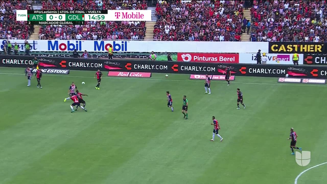 ¡TIRO ATAJADO! disparo por Julio Furch.