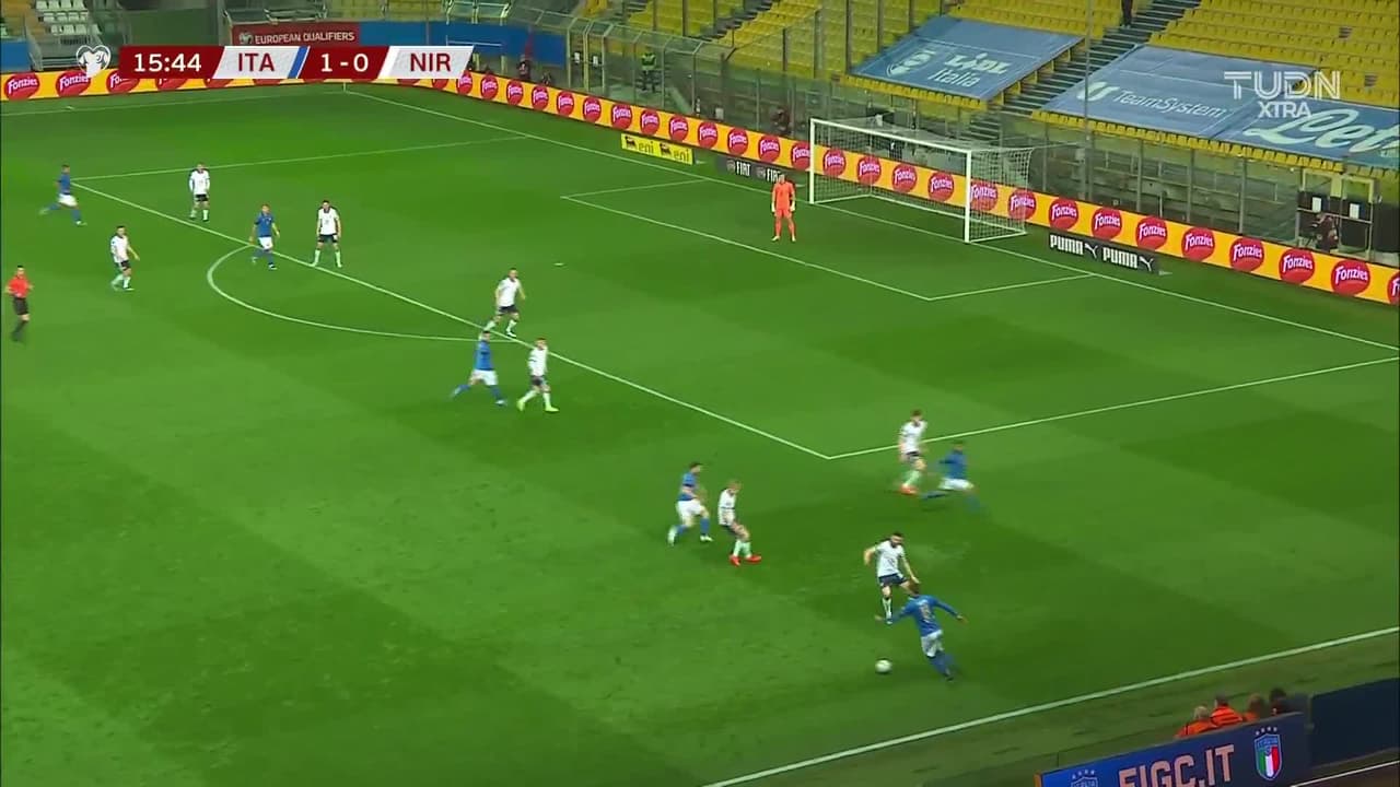 ¡TIRO ATAJADO! disparo por Ciro Immobile.