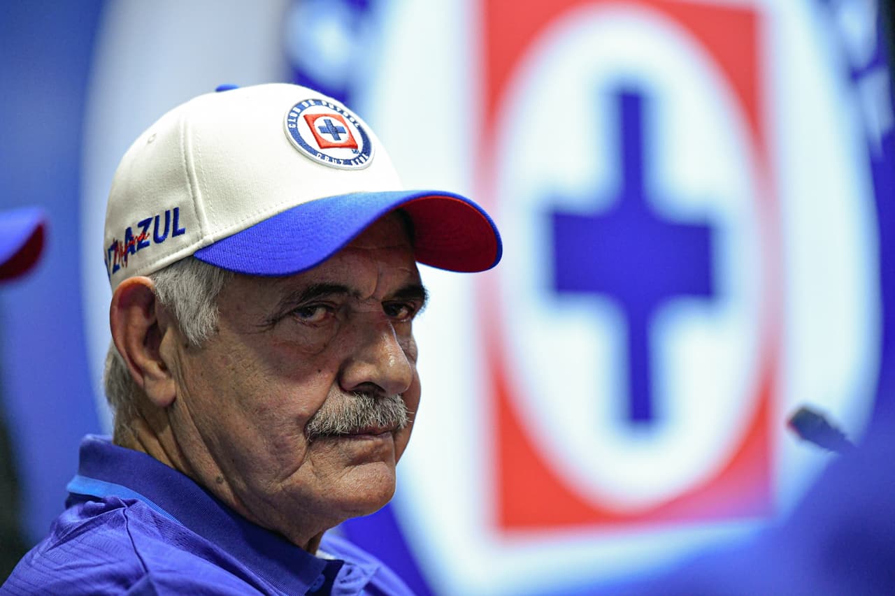 Ricardo ‘Tuca’ Ferretti gana su partido de presentación por primera vez desde 2005