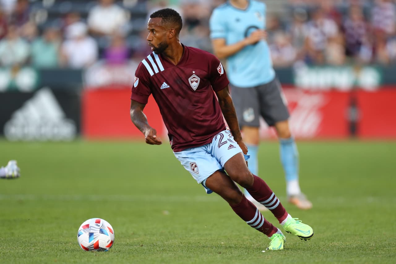 Actualmente con la selección de Estados Unidos en la Copa Oro de la Concacaf, Kellyn Acosta brilló esta semana.
<br>