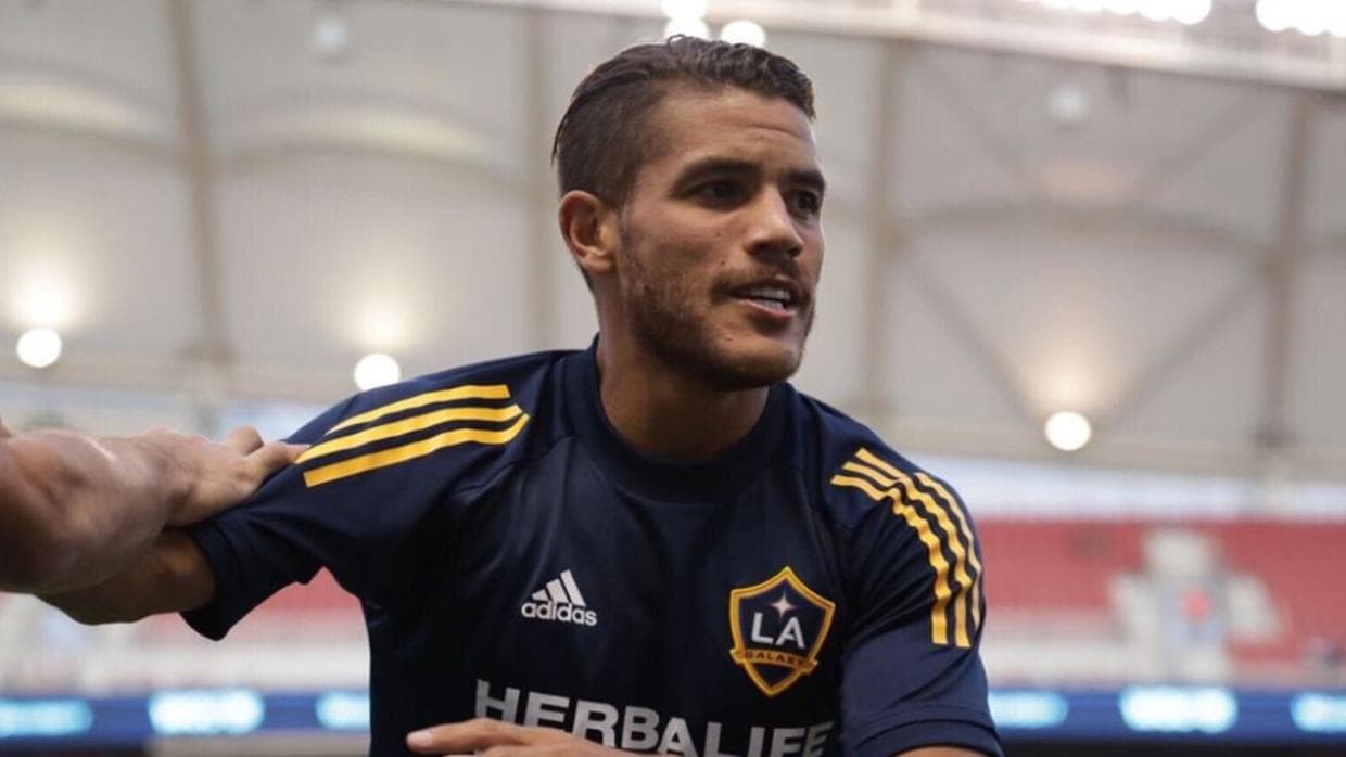 Jona pidió paciencia para Chicharito: "Será el más importante"