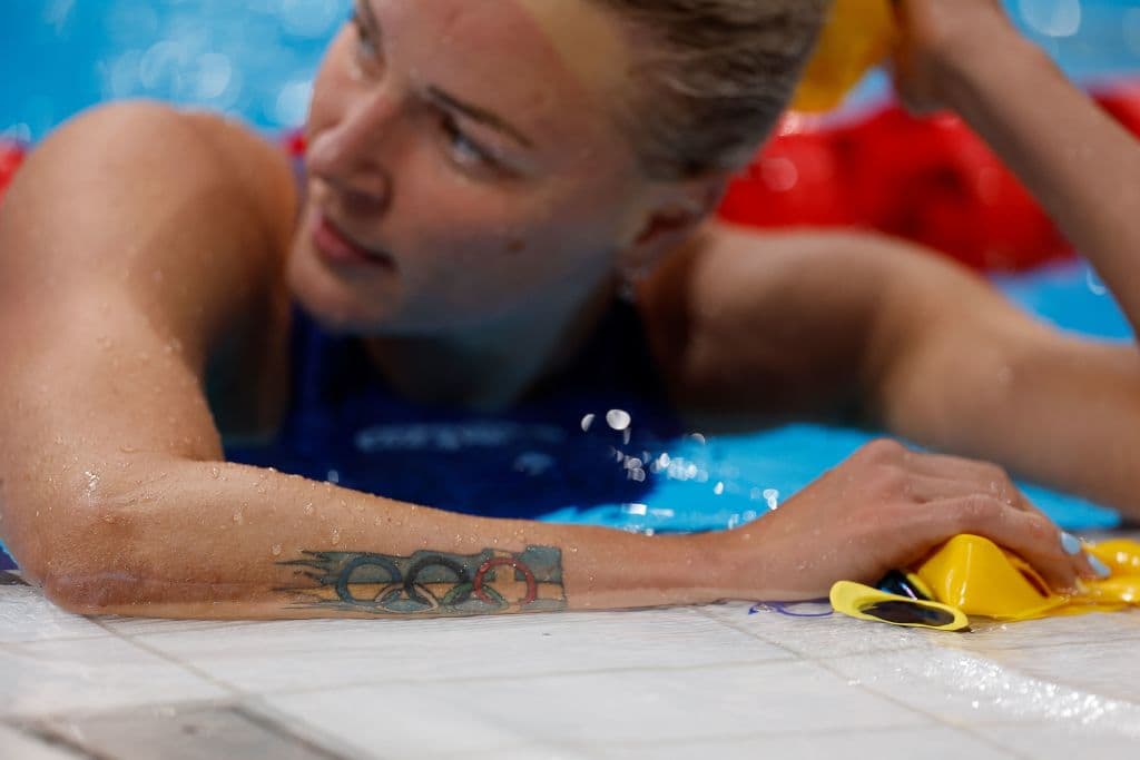 Sarah Sjoestroem de Suecia después de la prueba de natación, mariposa 100 metros.