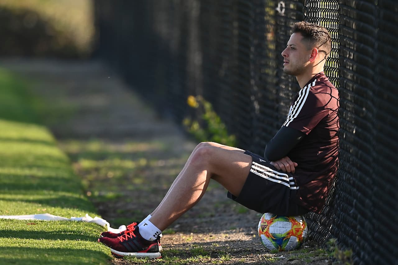 Uno de los jugadores más convocados en los años recientes, Javier 'Chicharito' Hernández, ha logrado prevalecer al paso de los entrenadores. Y con Martino parece seguir considerado.