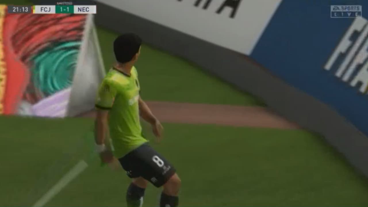 Maximiliano Olivera cayó 1-2 en casa ante Jairo González en el futbol virtual.