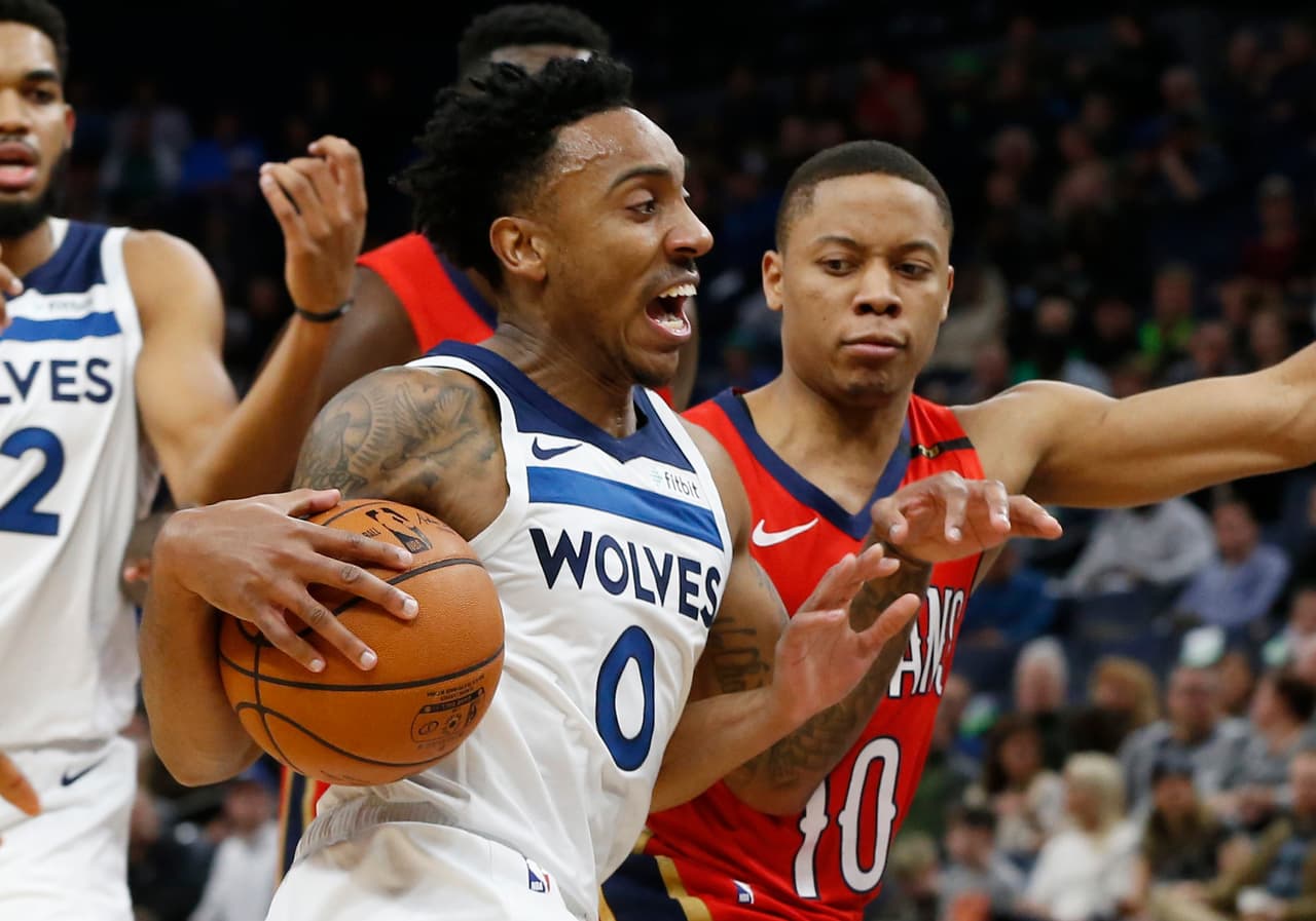 <b>New Orleans 100-107 Minnesota</b>. En la nueva era de los Timberwolves Karl-Anthony Towns anotó 25 puntos y Andrew Wiggins 23 en la victoria sobre los Pelicans en Target Center.