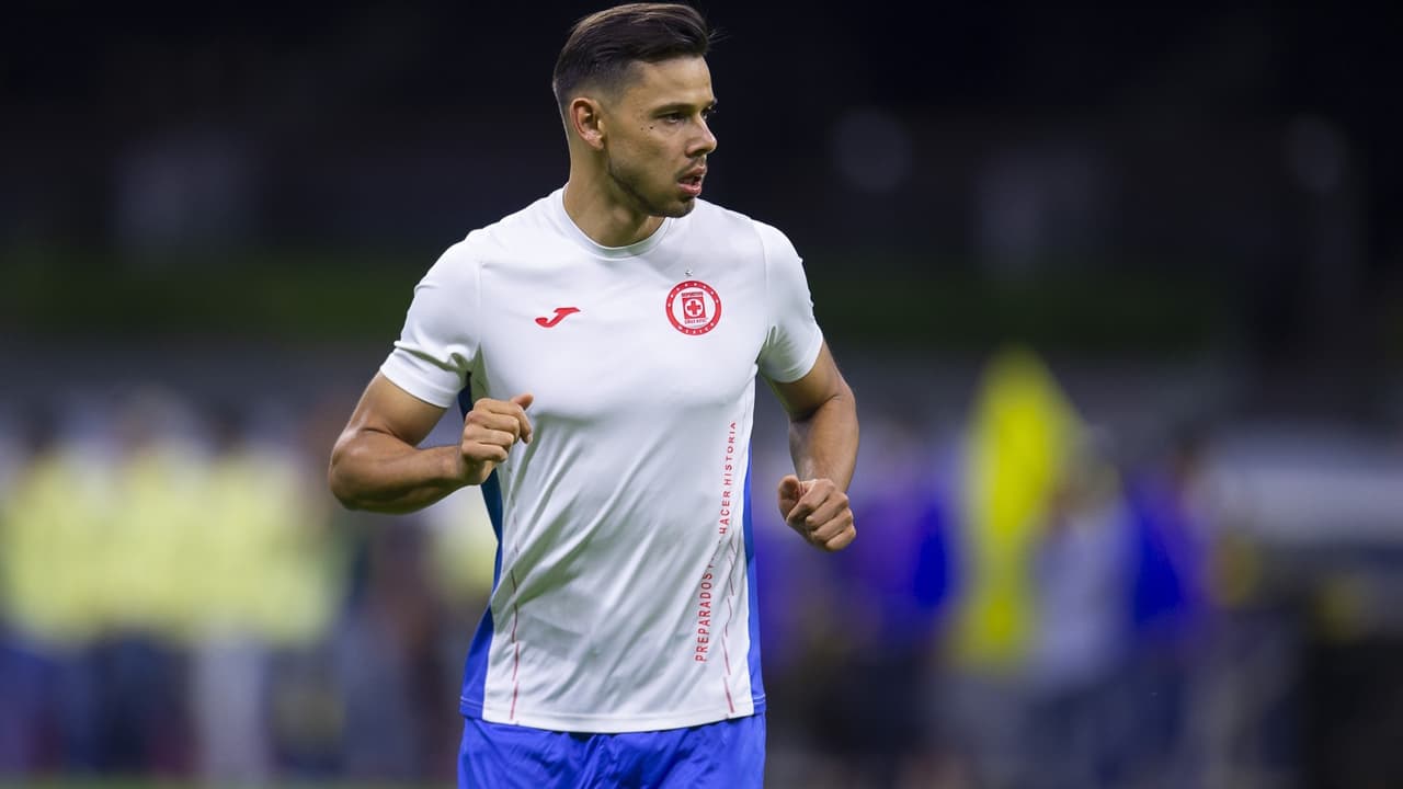 Ángel Romero se suma a la concentración de Cruz Azul