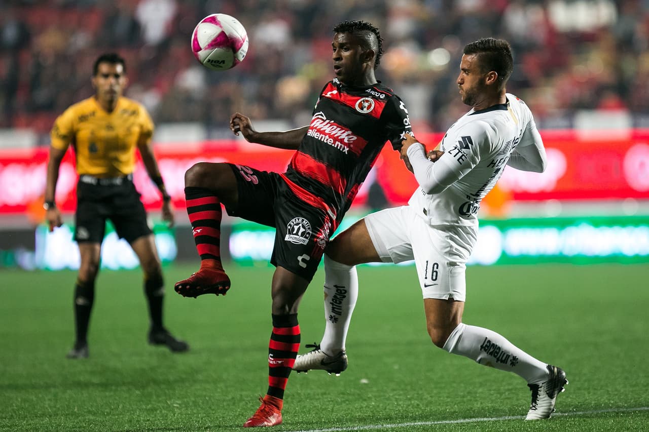 En la primera mitad no se presentaron grandes ocasiones de peligro.