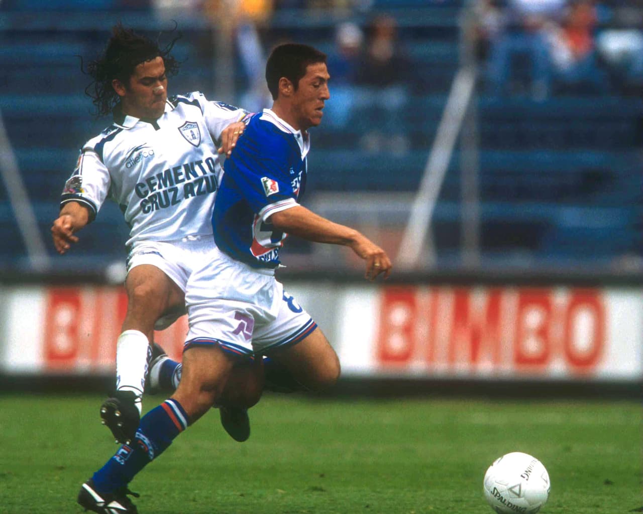 La terrible historia del "Subcampeonísimo" para la Máquina comenzó en el Invierno 99 cuando Tuzos y Celestes se disputaban el trofeo de campeón.