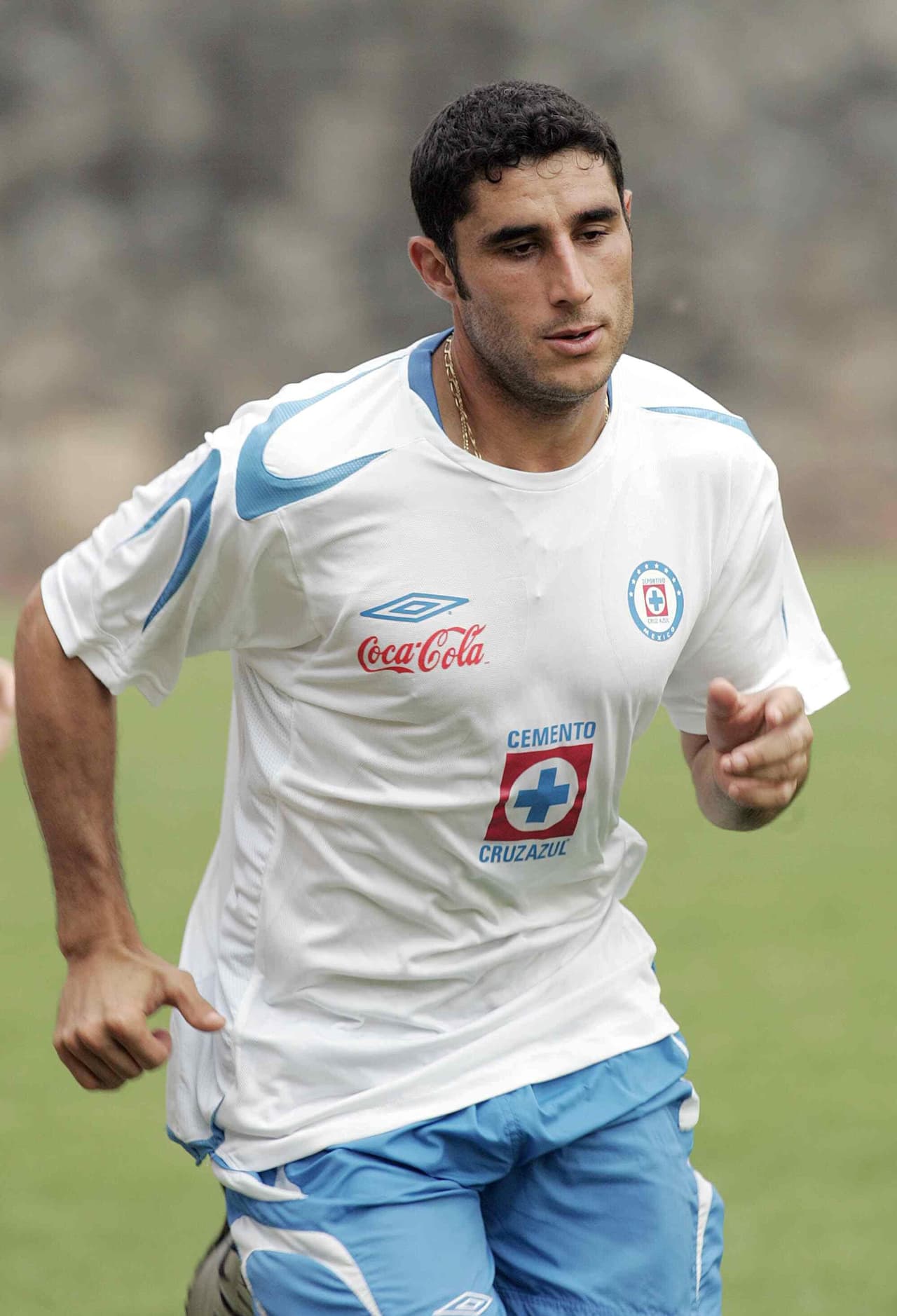 El jugador intentó ampararse por la medida, pero la negativa al amparo llegó antes del partido de ida de las semifinales del Clausura 2007 pero tanto Carmona como el club hicieron caso omiso a ese detalle.