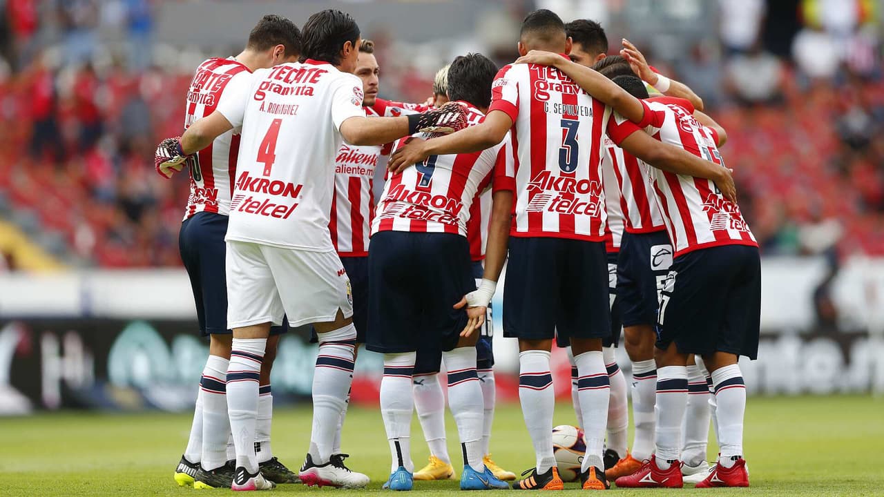 Muchos cambios: Chivas anuncia a nuevos herederos de dorsales 9 y 10