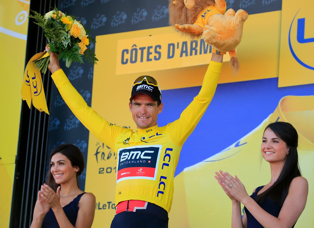 Sin embargo, y pesa a los resultados, es el belga Greg van Avermaet quien se sigue ostentando como el líder en la general de esta edición del Tour. Su suéter amarillo le confiere la etiqueta.