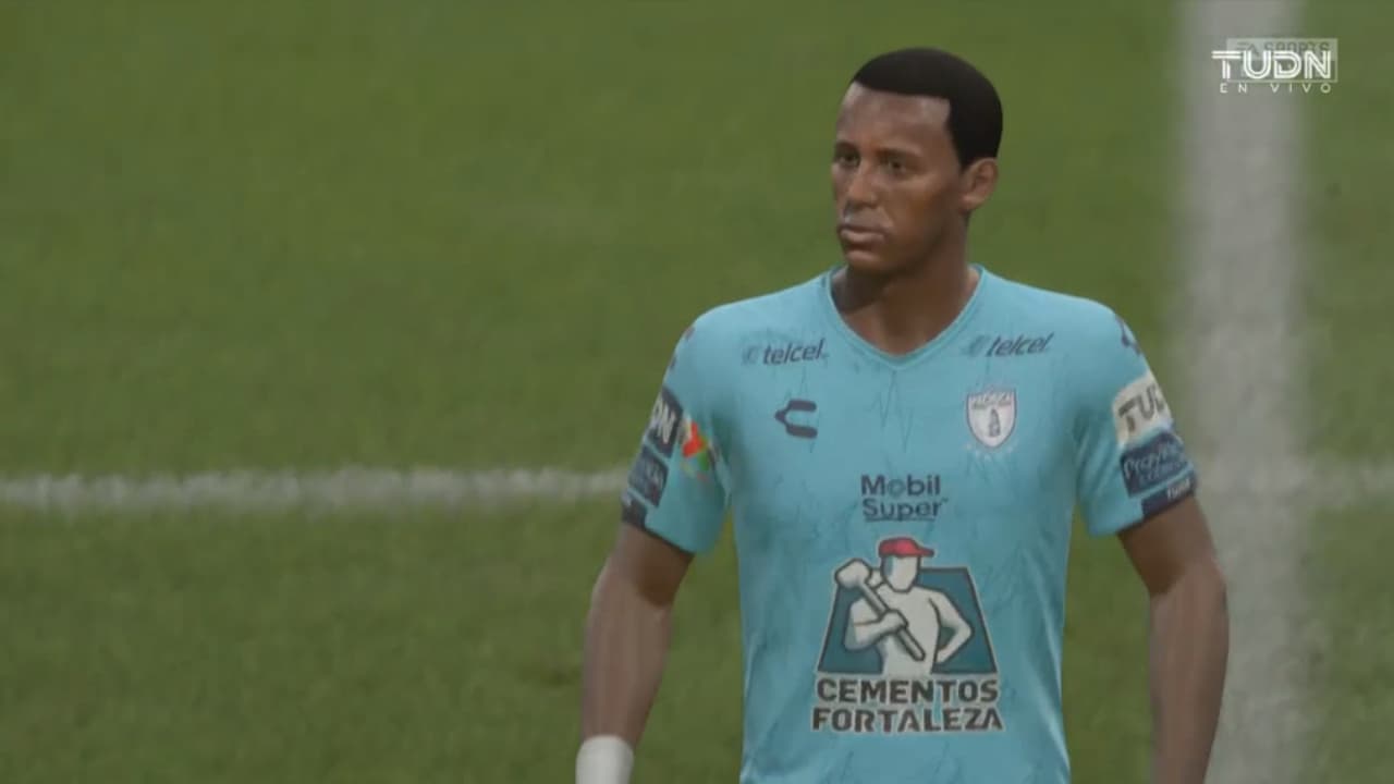 Romario Ibarra, representante de Pachuca, tundió a Santiago Ormeño y el sueño poblano comienza a desmoronarse.