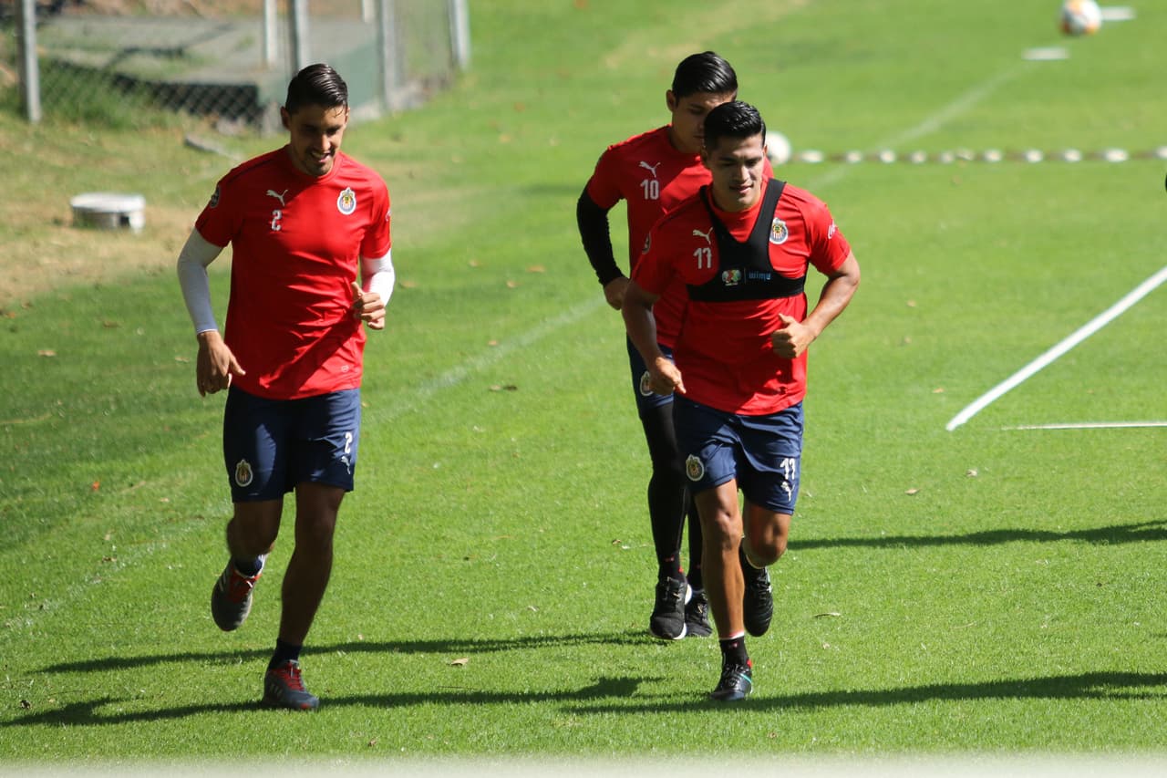 Los ánimos en la nómina de Chivas de Guadalajara son de tensión en medio de la cercanía al descenso del equipo en la Liga MX, situación que busca cambiar Tomas Boy, en una jornada con visita de Amaury Vergara.