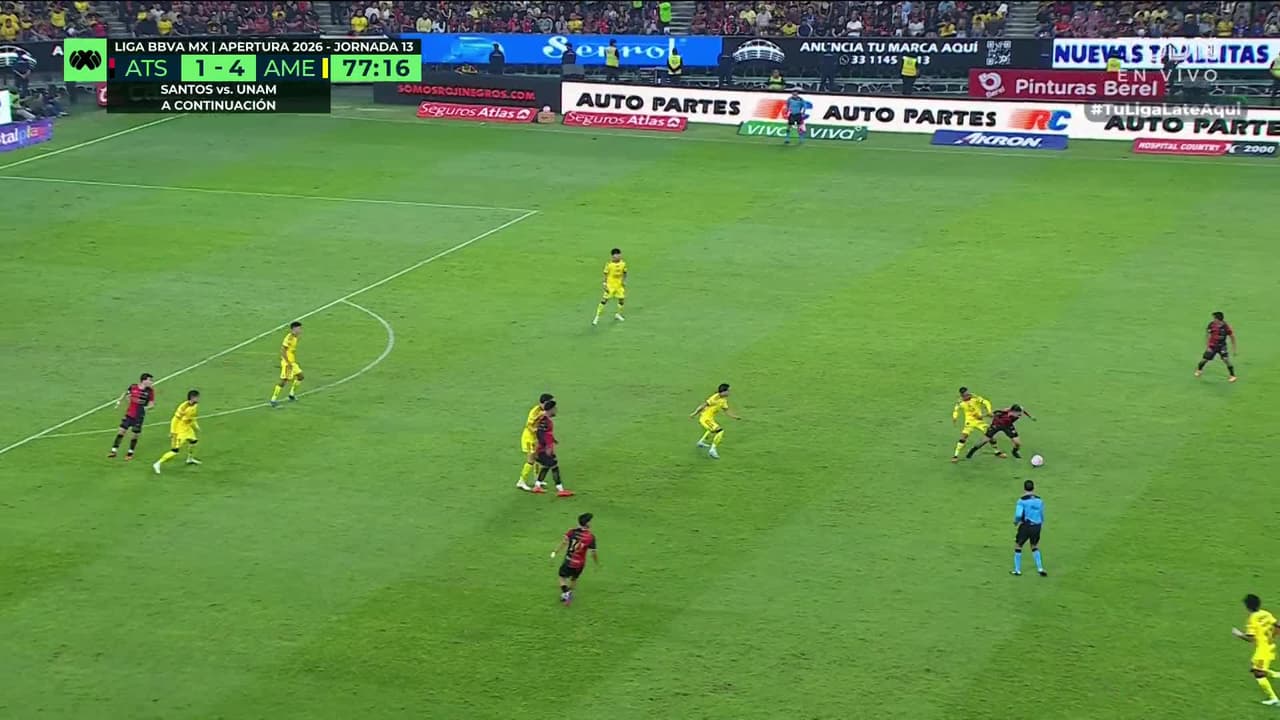 ¡GOL!  anota para Atlas. Ryan Mmaee