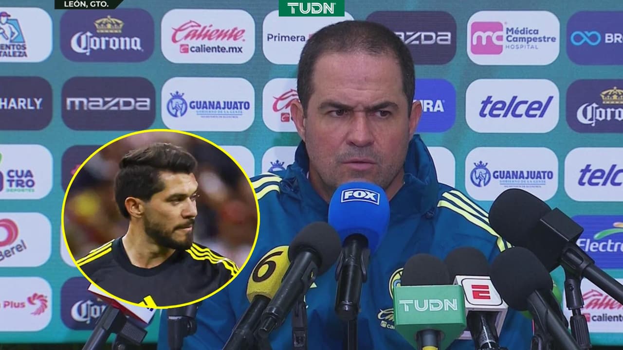 Espaldarazo de André Jardine a Henry Martín tras pleito con Helinho