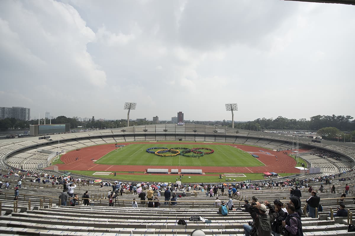 El Estadio Olímpico Universitario reunió este viernes a deportistas y voluntarios para conmemorar los 50 años de México 68.