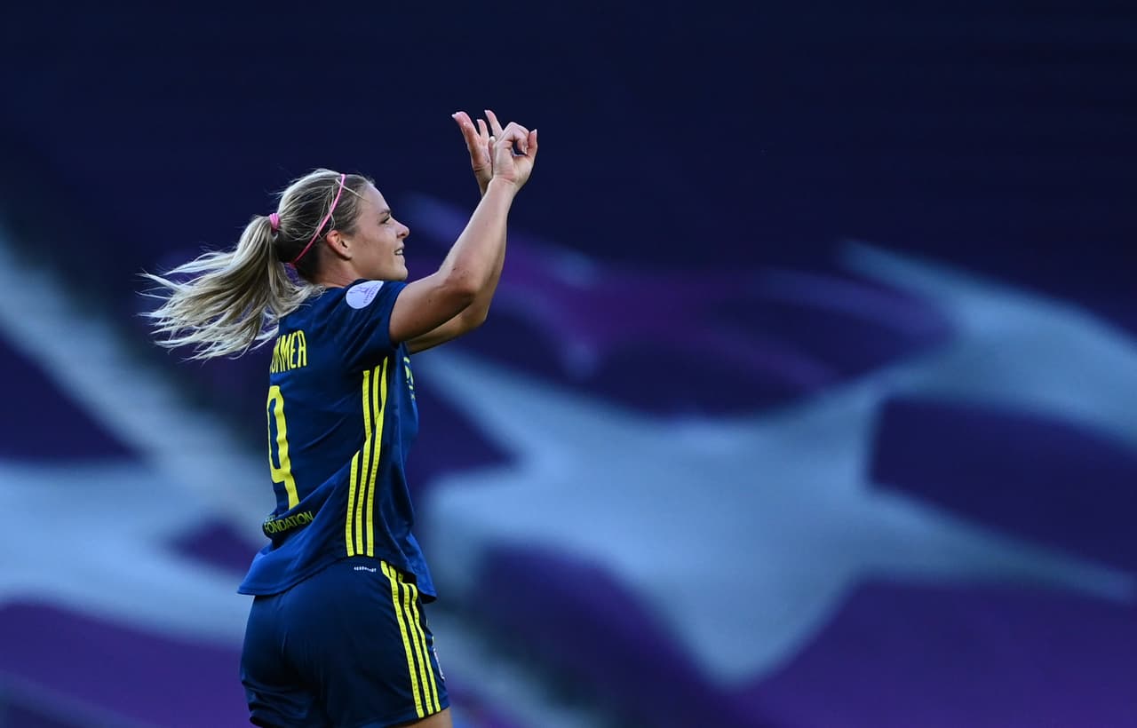 Con goles de Le Sommer, Kumagai y Gunnarsdottir por parte del Lyon, el equipo francés levanta su quinta copa consecutiva y séptima en su historia. Wolfsburg simplemente no pudo y sólo anotó una diana.