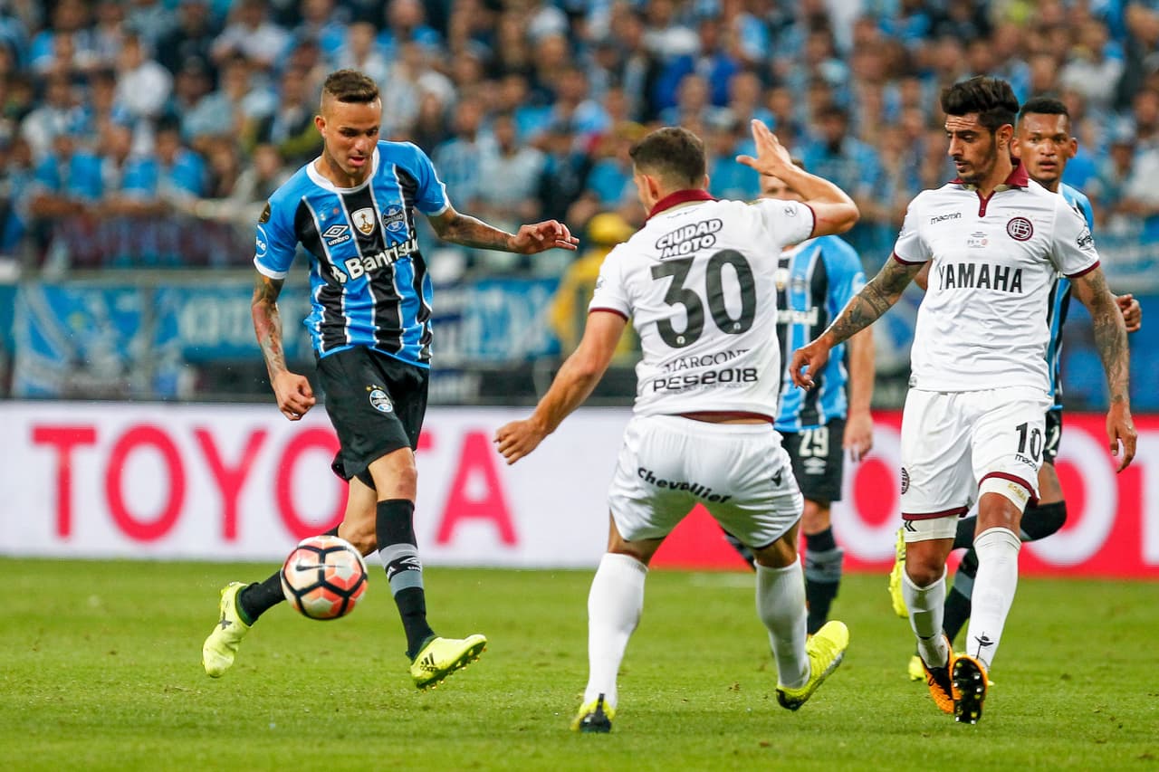 La velocidad de sus delanteros le permitieron convertirse en un equipo efectivo al contragolpe, arma predilecta de Gremio.