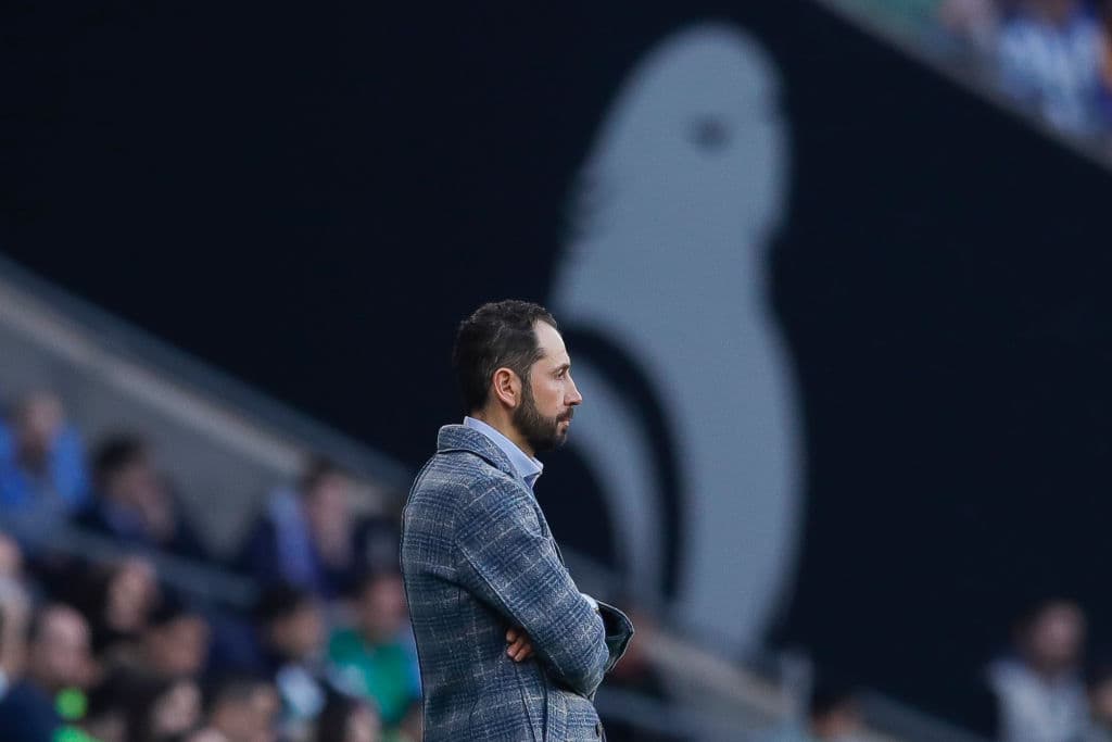 El Espanyol y el Betis se fueron con un punto que sabe a poco para ambos equipos, pues los de Catalunya se hunden más en la tabla, mientras que el equipo verdiblanco se mantiene como décimo segundo.