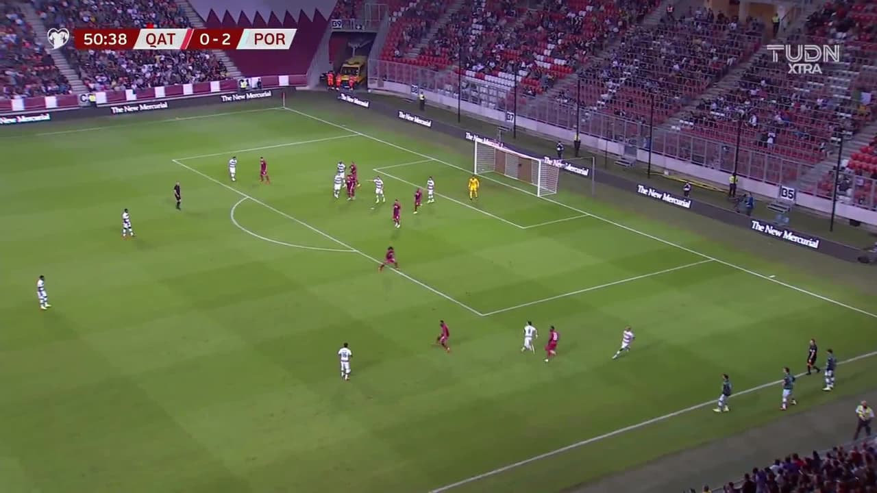 ¡TIRO ATAJADO! disparo por João Moutinho.