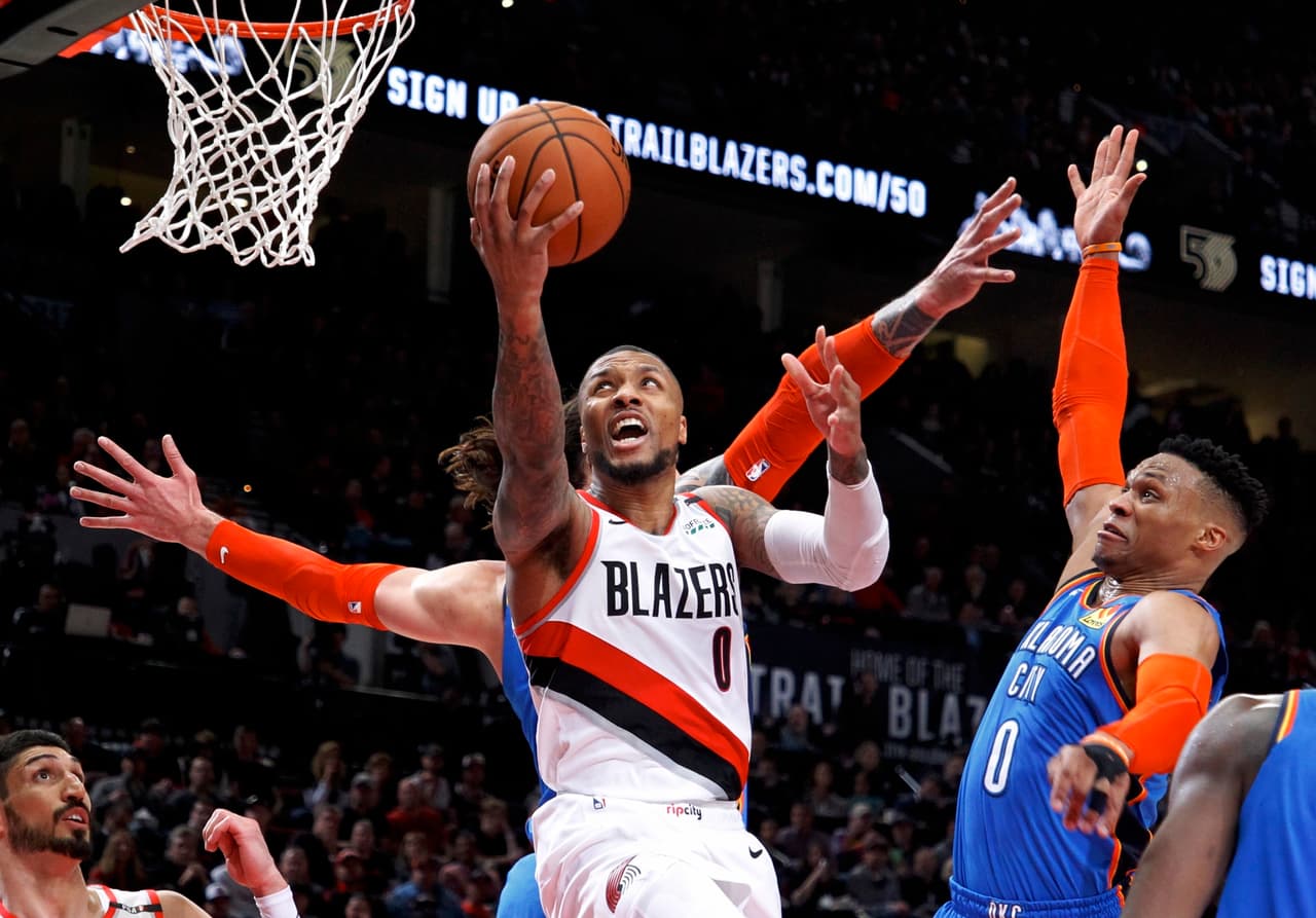 Las mejores imágenes del partidazo de Damian Lillard ante el Oklahoma City Thunder. El astro de los Portland Trail Blazers anotó 50 puntos y con un triplazo antes de que expirara el reloj, de casi media cancha, puso fin a la serie.