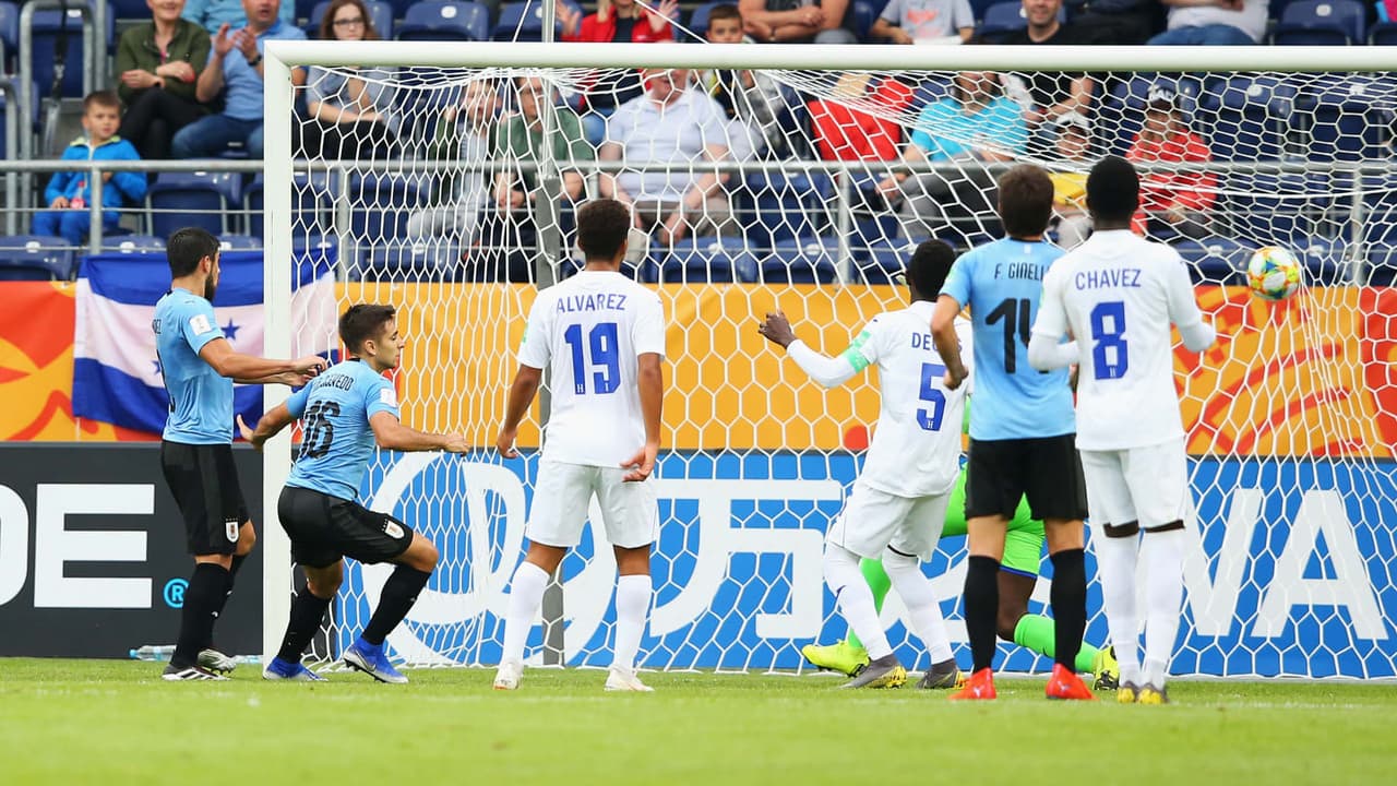 Los uruguayos anotaron el 1-0 a los 41 minutos por conducto de Nicolás Acevedo.