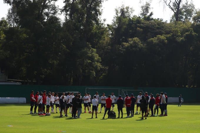 Mazatlán pone la mira en jugador que no quiere Chivas