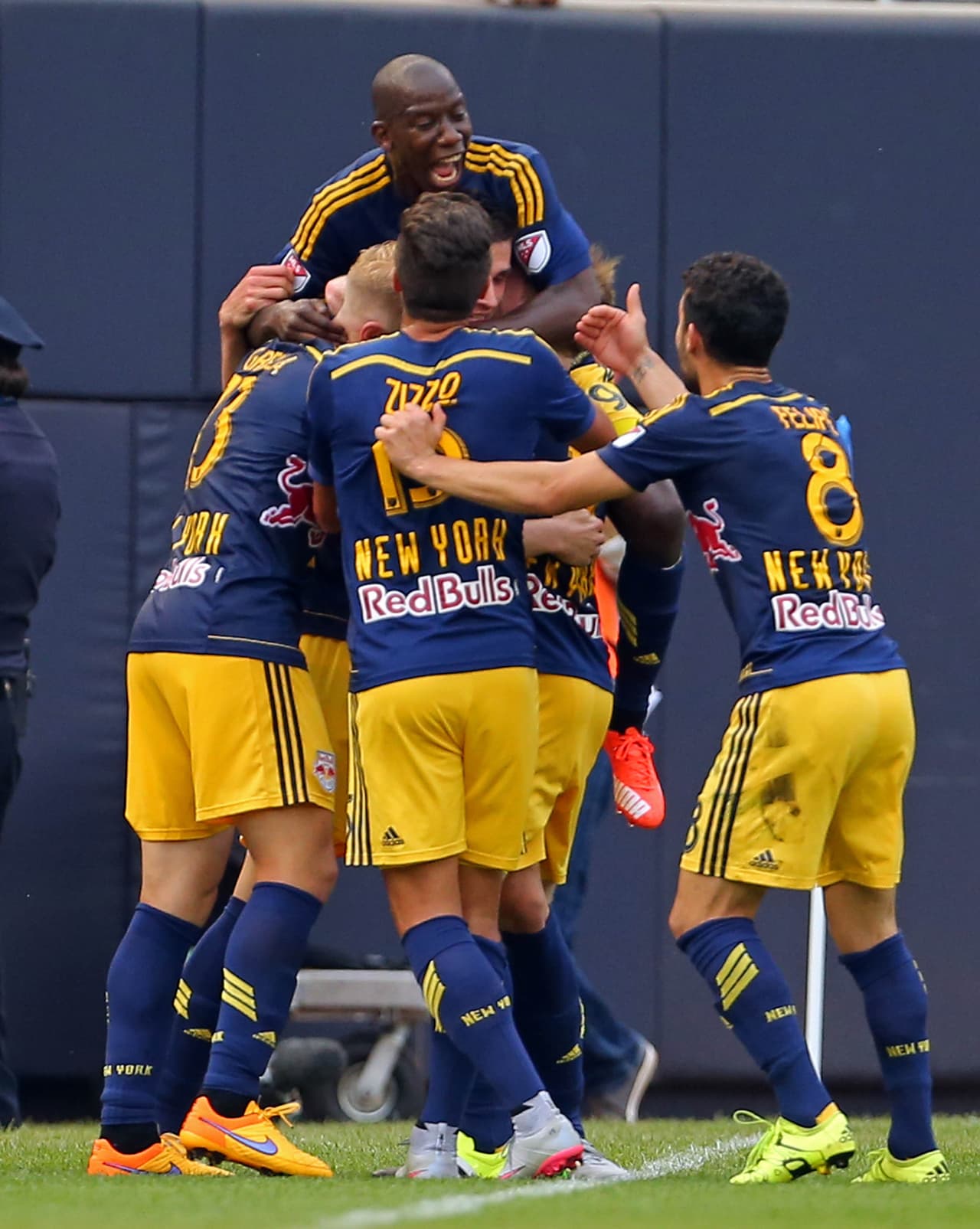 Bradley Wright-Phillips celebra triunfo de los Red Bulls