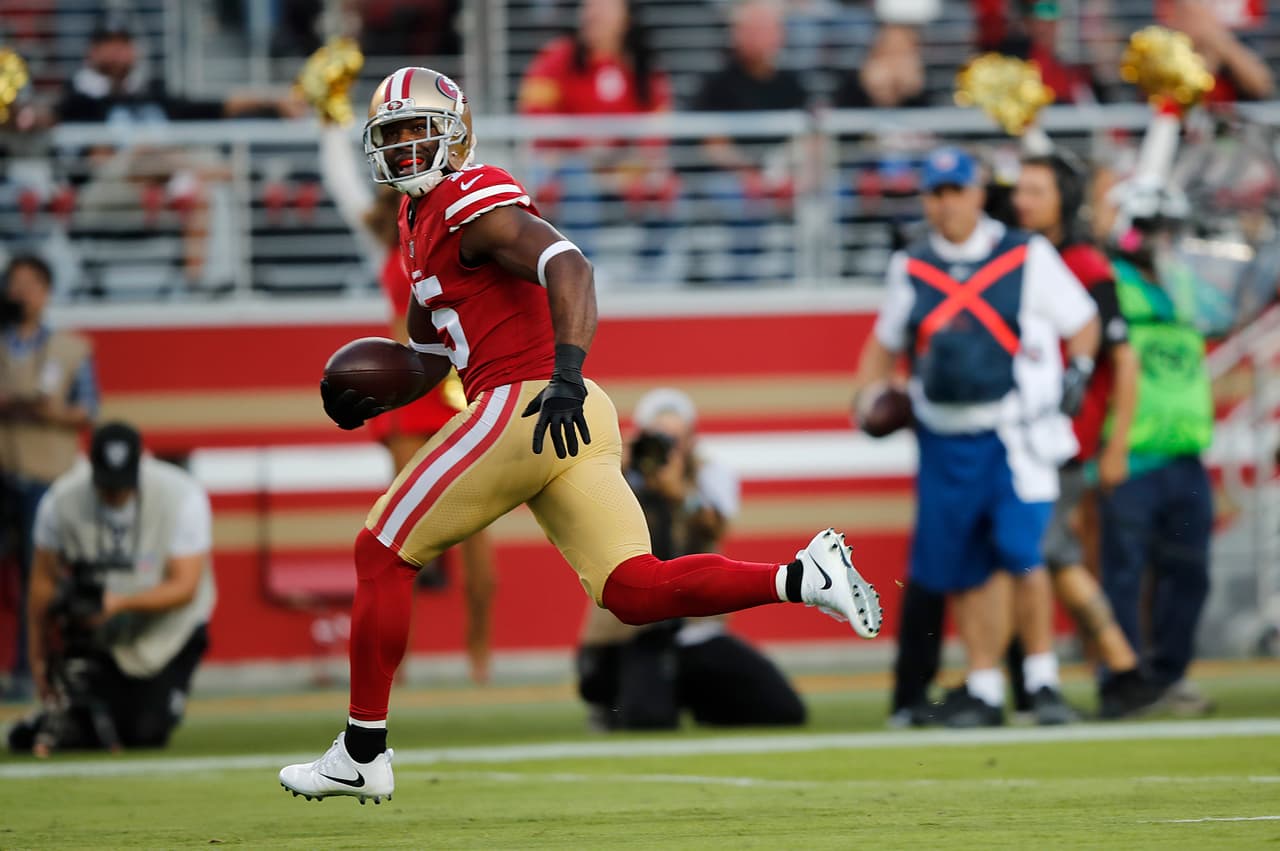 Y pronto respondieron los 49ers. Restando 6:47 en el primer cuarto, Pierre Garçon recibió un pase de 24 yardas de touchdown de Nick Mullens para darle la vuelta 7-3 al marcador.