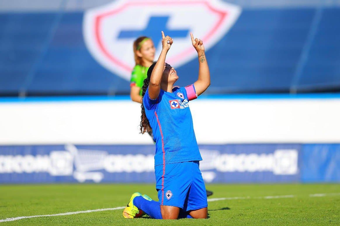Victoria de Cruz Azul sobre FC Juárez 2-0