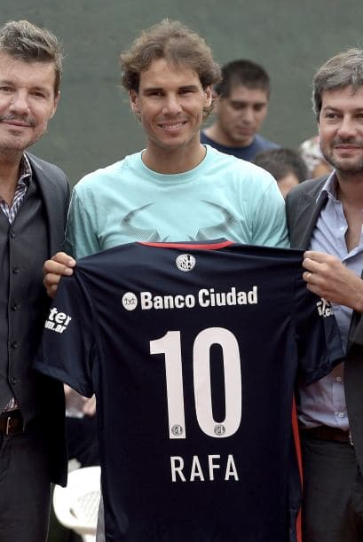 "Agradezco que me hayan invitado, siempre es un placer para mi estar con niños, los chicos son el futuro, siento mucho no haber podido jugar con todos", dijo al micrófono Nadal, el número 4 en el ranking mundial.