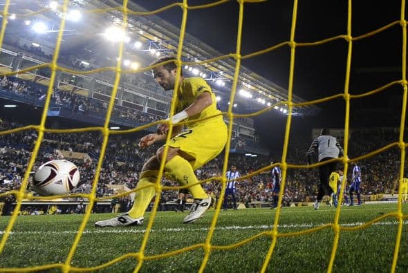 El italiano Guisepe Rossi se encargó de convertirlo en gol, pero sólo les quedaban 11 minutos para intentar algo histórico.