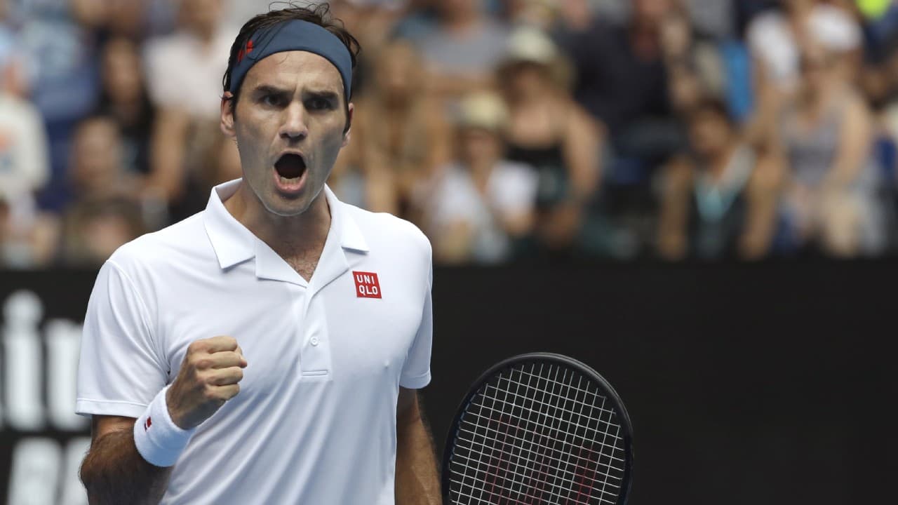 Con algunos apuros, Federer avanza a tercera ronda del Australian Open