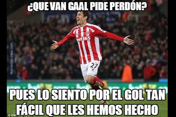 El mal paso de Manchester United dirigido por Louis Van Gaal desató las burlas en las redes sociales