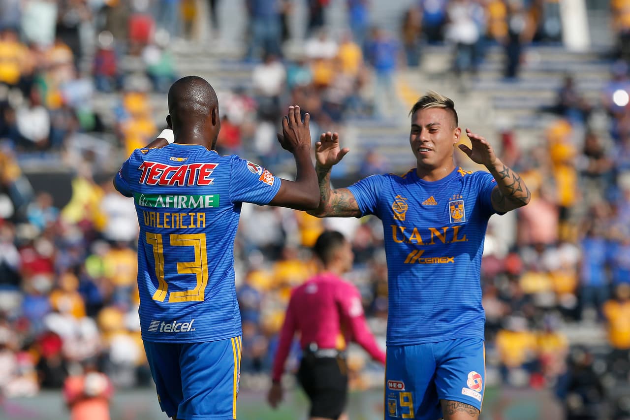 El 3-0 definitivo a favor de Tigres fue obra del delantero ecuatoriano Enner Valencia (izquierda) al minuto 65'.