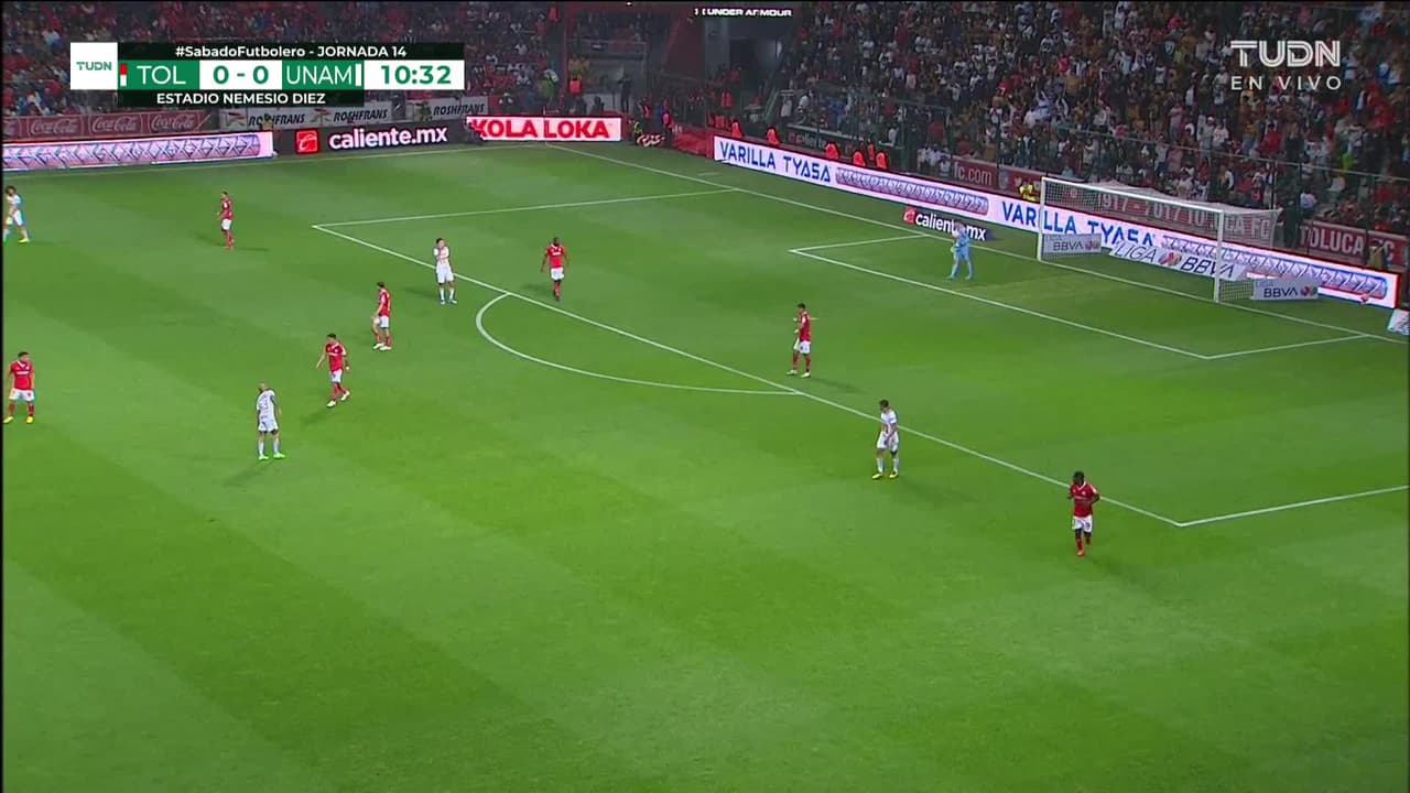 ¡TIRO ATAJADO! disparo por Leonel López.