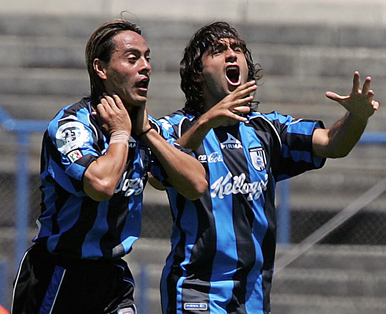 En el 2014 fue detenido Tirso Martínez , vinculado con el Cartel de Juárez y compadre de Amado Carrillo ‘El señor de los cielos’ y de Arturo Beltrán Leyva alias 'El barbas'. Se le acusa de haber lavado dinero con el Querétaro, el Irapuato y el Celaya.