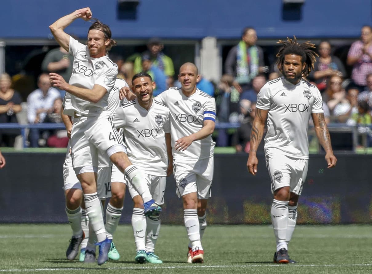 Seattle Sounders suda más de la cuenta para conseguir su primer triunfo de la temporada