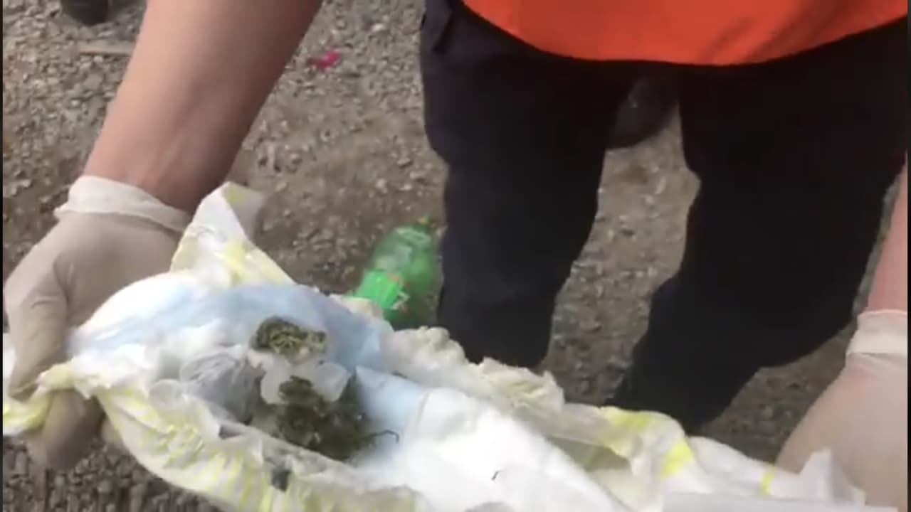 La mujer fue detenida mientras intentaba ingresar al inmueble en Argentina con su hijo en brazos.