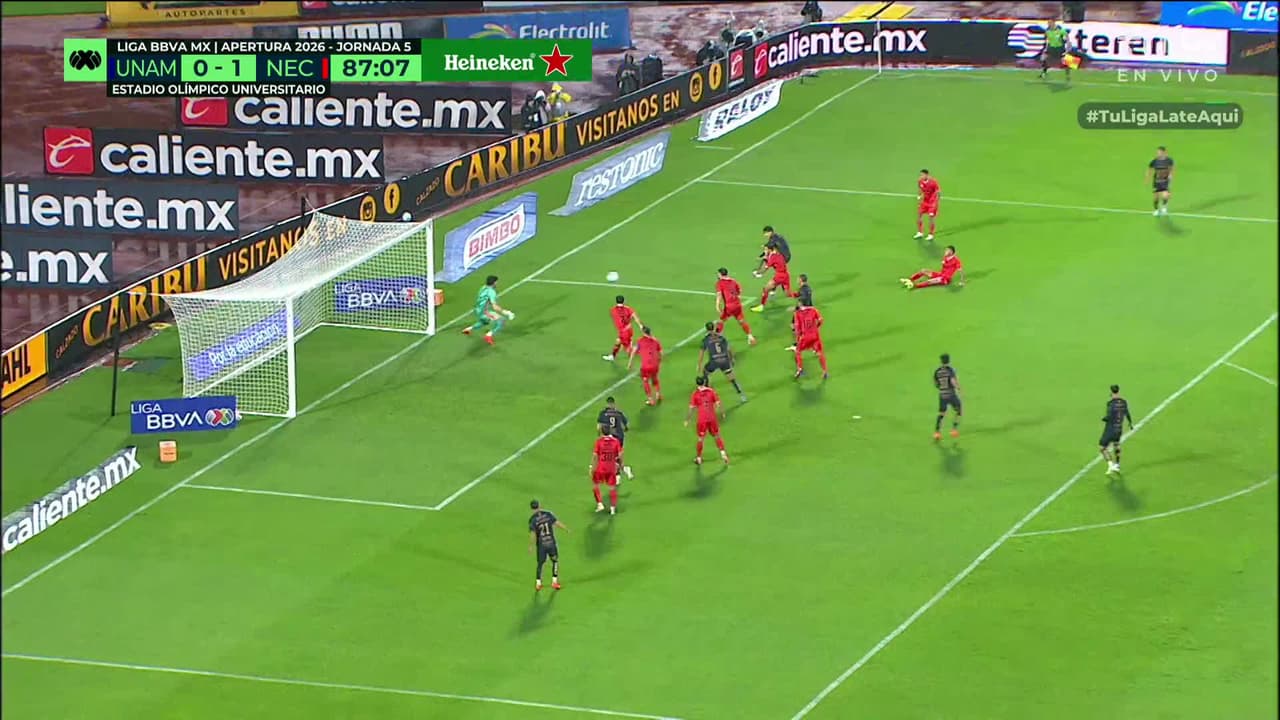 ¡GOL!  anota para Pumas UNAM. Luciano Herrera