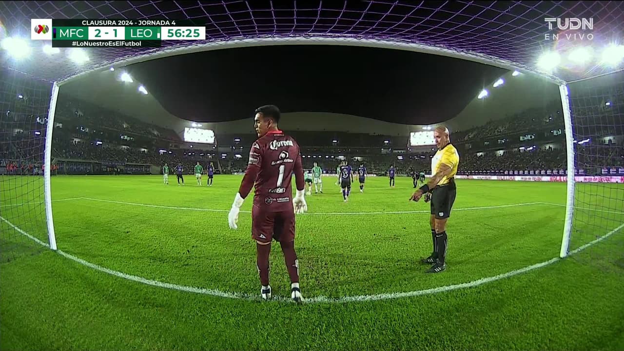 ¡GOOOL! Ángel Mena anota para León.