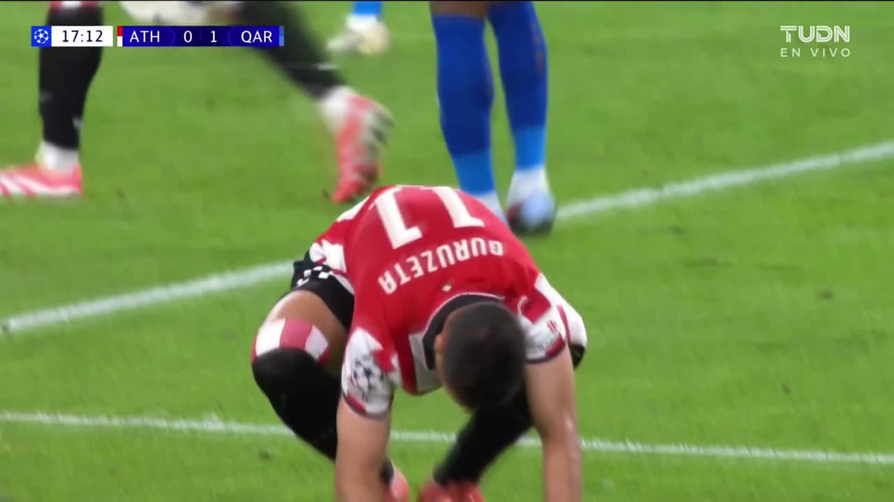 ¡ATAJADÓN! Gran reacción del portero de Qarabag para evitar el empate