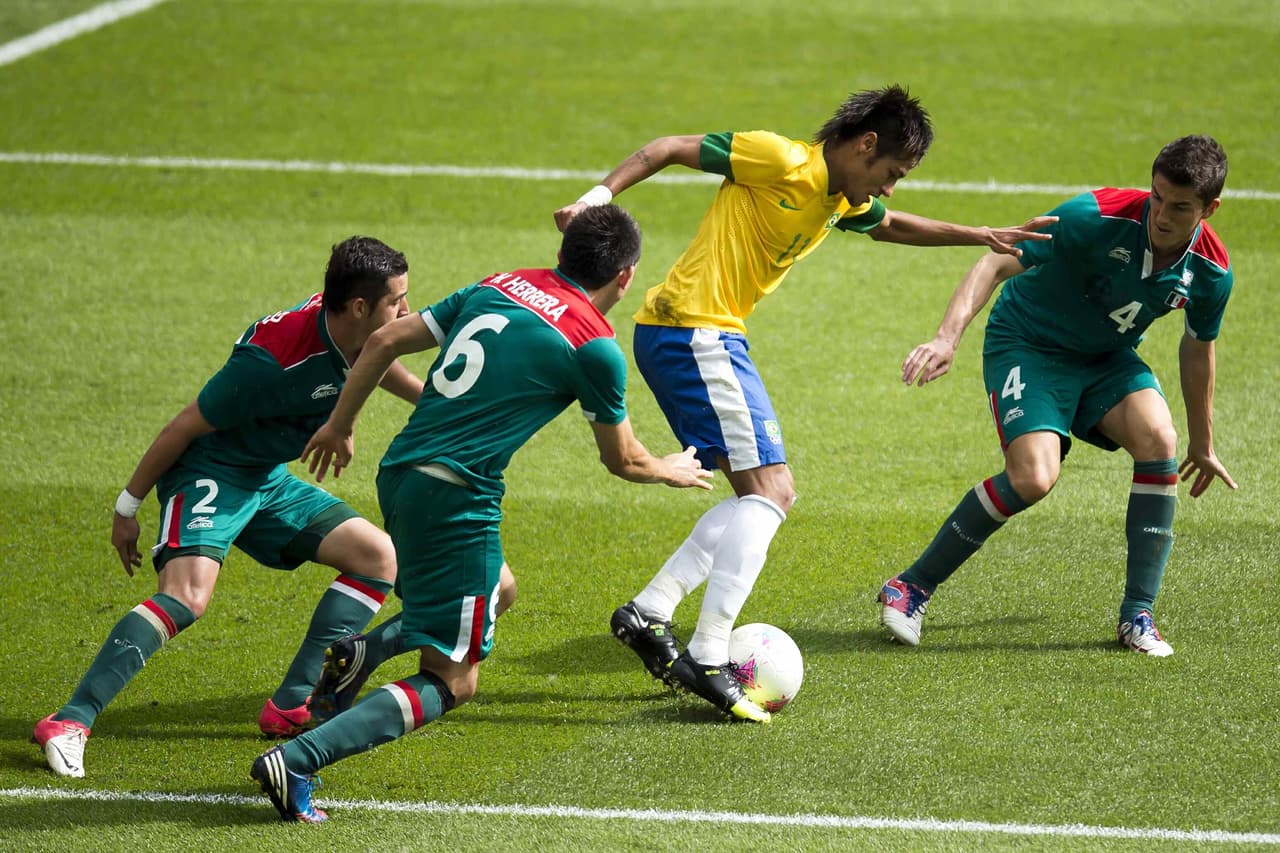 Así como en la actualidad promulga el equipo de Osorio, ese equipo mexicano tuvo en el trabajo colectivo la fórmula para detener a Neymar y compañía, de rendimiento perfecto hasta esa final.