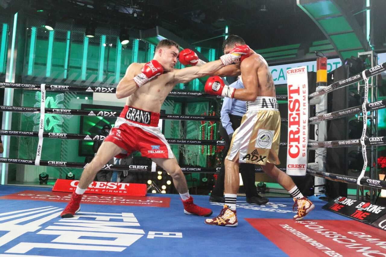 Óscar ‘Migraña’ Duarte noqueó a Guillermo ‘Borrego’ Ávila en el cuarto round en la contienda coestelar.